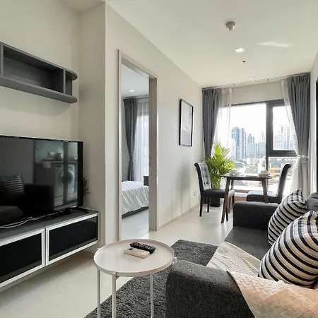 Thonglor Skyview Modern Apartment